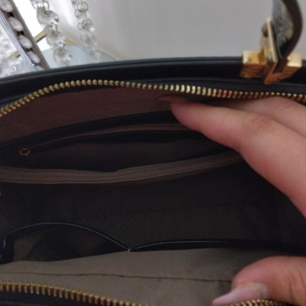 Dasein Leopard Tote and Zip Wallet Set with Gold Emblem NWOT - Picture 3 of 6